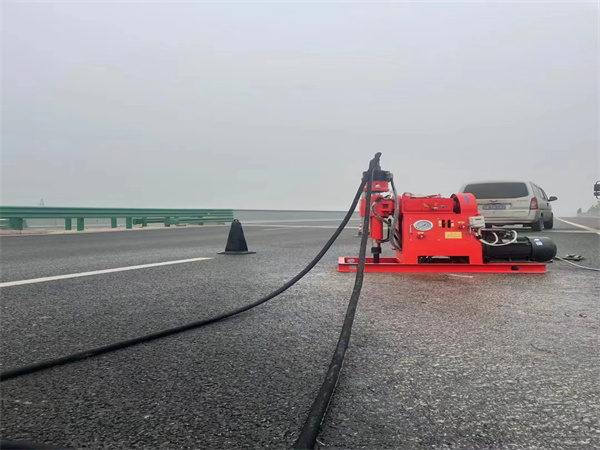 鄂州马路路基路面开裂下沉注浆加固灌浆